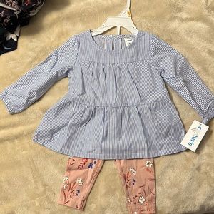 Carter’s two-piece top and leggings blue and white seersucker
